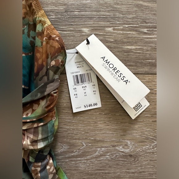 ✨ NWT ✨Amoressa Swimwear tankini top - Picture 10 of 14